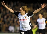 开云棋牌下载-华伦西亚边路爆发，强势摘取连胜桂冠的简单介绍